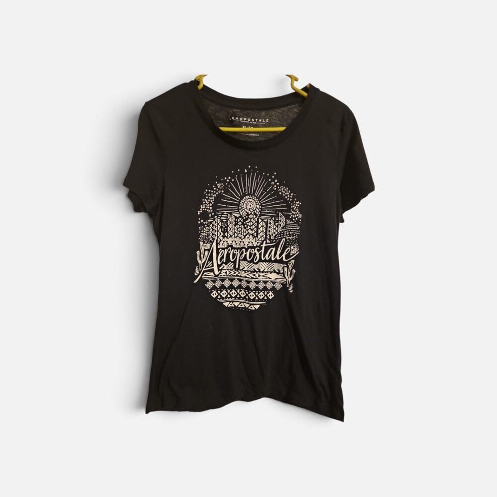 Aeropostale printed scoop neck tshirt